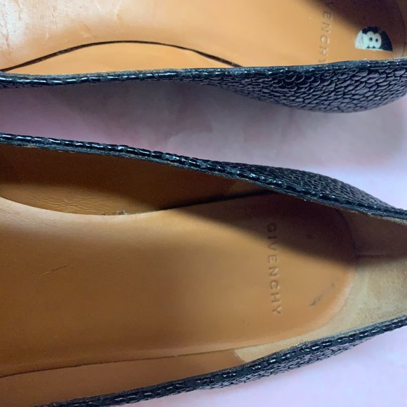 Givenchy Leather  Black Flats - Picture 3 of 8